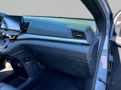 Used 2025 Honda Odyssey Sport-L image 21