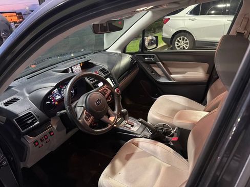 Used 2017 Subaru Forester 2.5i Limited AWD/4WD image 9