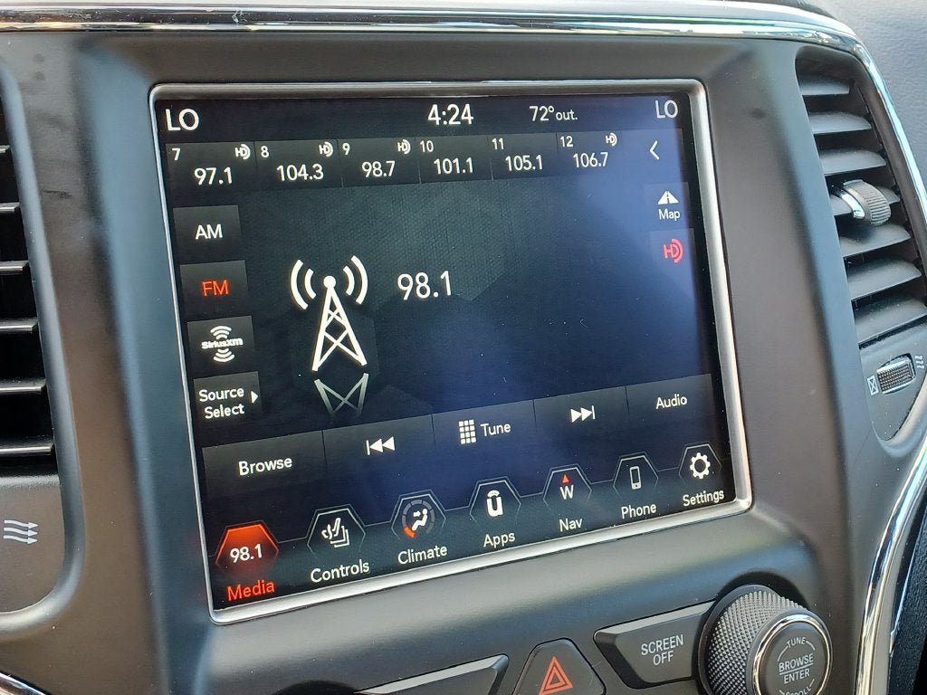Used 2018 Jeep Grand Cherokee Limited AWD/4WD image 16