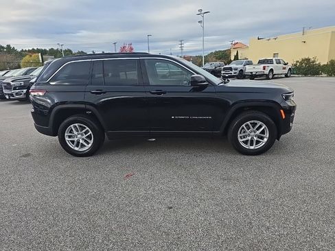 New 2025 Jeep Grand Cherokee 4WD image 8