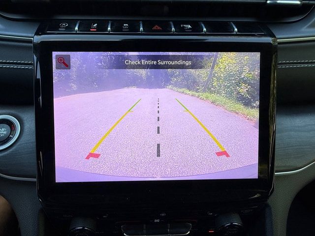 Used 2023 Jeep Grand Cherokee Limited AWD/4WD image 27