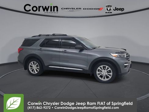 Used 2022 Ford Explorer XLT w/ Equipment Group 202A AWD/4WD image 1