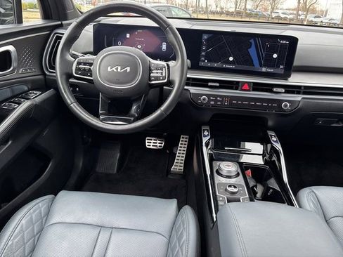 Used 2025 Kia Sorento SX Prestige image 18