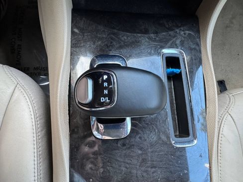Used 2013 Chrysler 300 RWD image 24