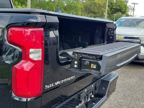 Certified 2025 Chevrolet Silverado 1500 High Country w/ High Country Premium Package AWD/4WD image 14
