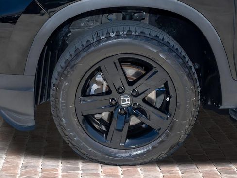 Certified 2023 Honda Ridgeline Black Edition image 40