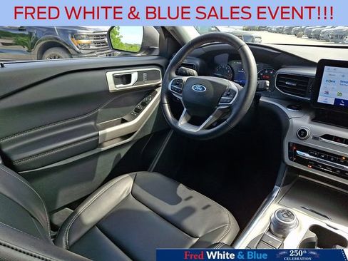 Certified 2023 Ford Explorer XLT w/ Equipment Group 202A AWD/4WD image 14