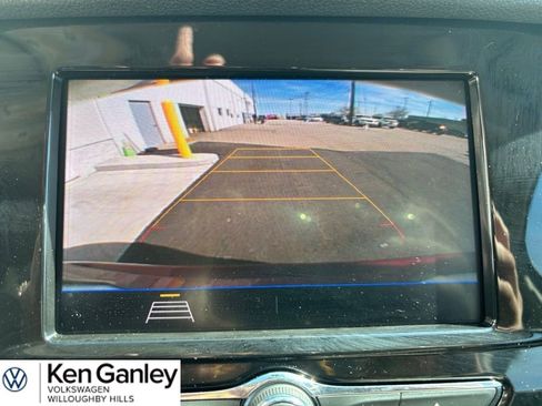 Used 2021 Buick Encore Preferred w/ Safety Package II image 23