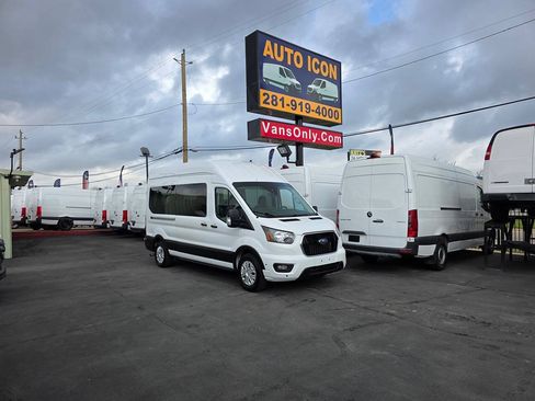 Used 2024 Ford Transit 350 XLT RWD image 30