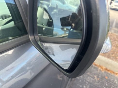 Used 2022 Ford Edge ST image 15