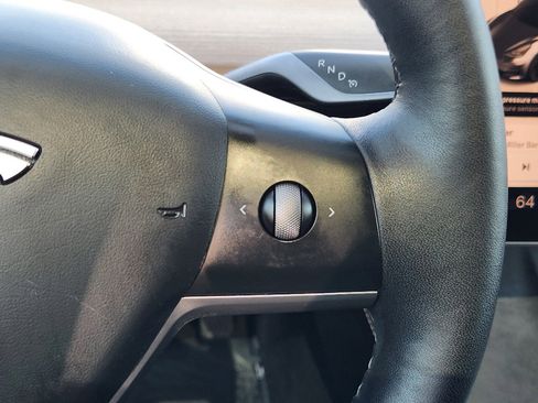 Used 2023 Tesla Model 3 Standard Range image 26