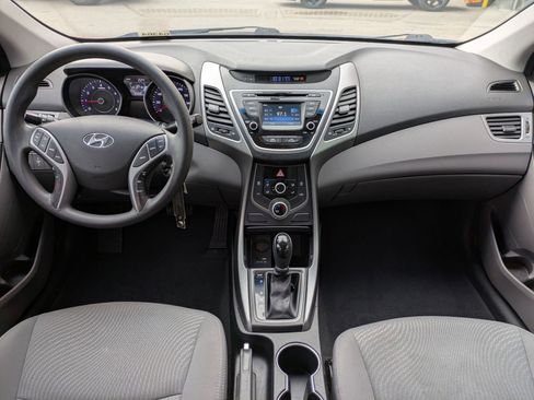 Used 2015 Hyundai Elantra SE w/ Option Group 02 image 17