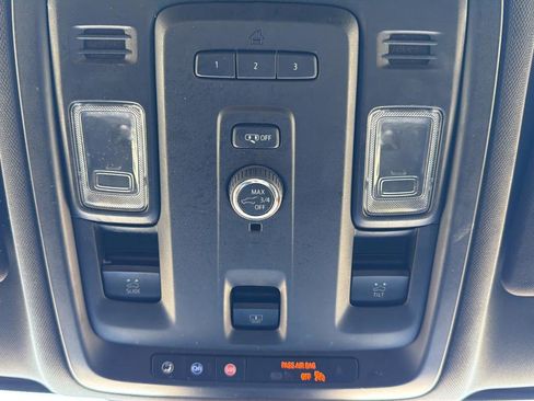 Used 2023 Chevrolet Tahoe Z71 AWD/4WD image 29