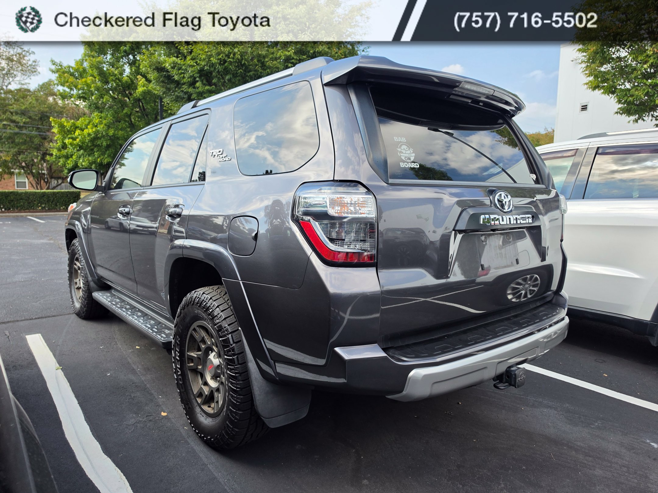 Used 2018 Toyota 4Runner TRD Off-Road Premium w/ TRD Performance Package AWD/4WD image 4