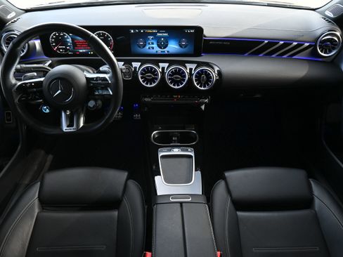 Used 2024 Mercedes-Benz CLA 35 AMG 4MATIC image 3