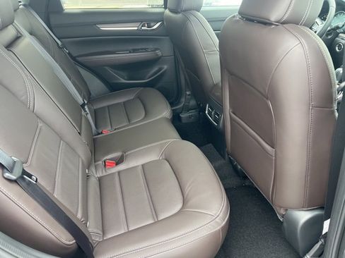 New 2025 MAZDA CX-5 Signature image 31