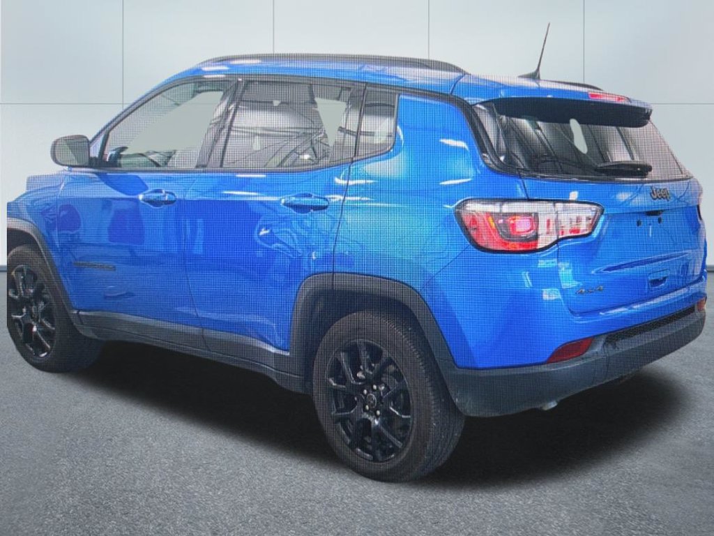 Used 2026 Jeep Compass Latitude AWD/4WD image 5