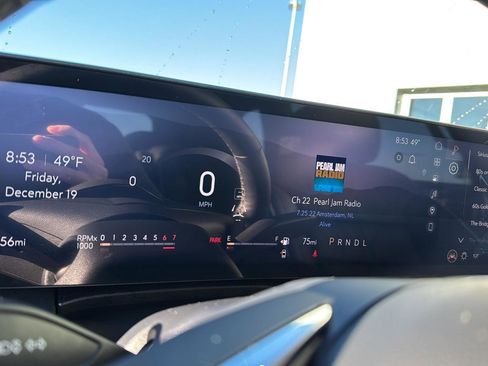 Used 2025 Buick Enclave Avenir image 20