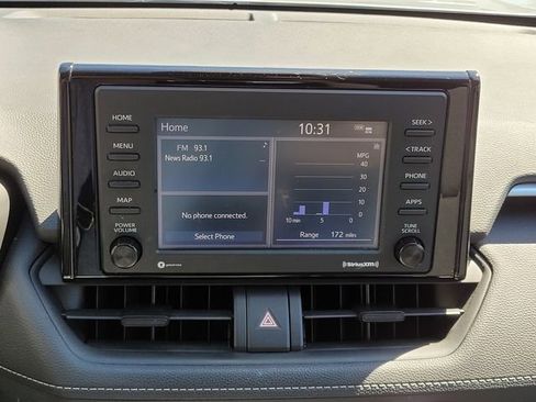 Used 2021 Toyota RAV4 LE FWD image 14
