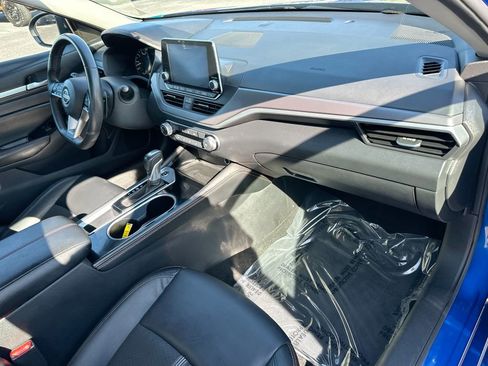 Used 2025 Nissan Altima 2.5 SR image 27