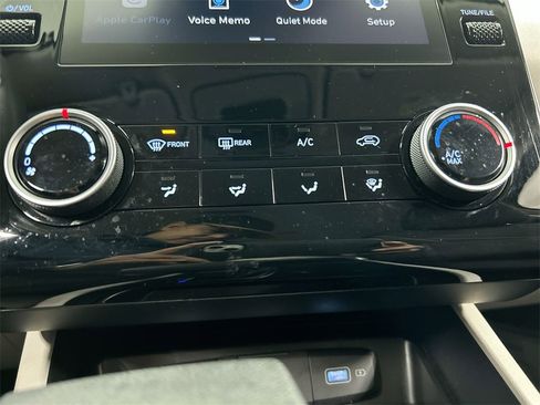 Used 2024 Hyundai Tucson SE image 16