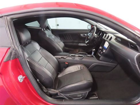 Used 2022 Ford Mustang GT Premium RWD image 30
