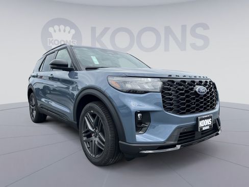 New 2026 Ford Explorer ST-Line w/ ST-Line Street Pack AWD/4WD image 10