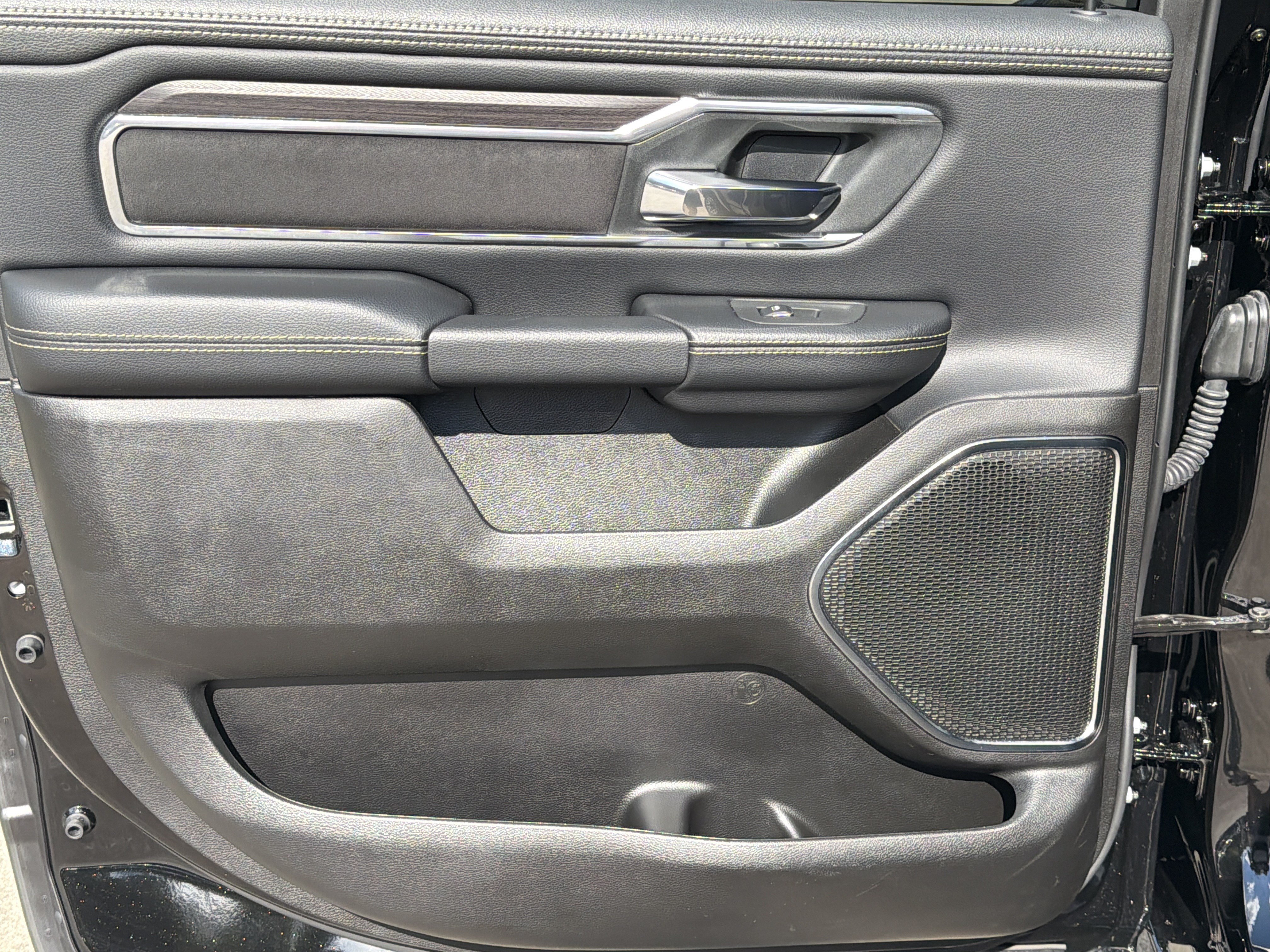 Used 2026 RAM 1500 Laramie AWD/4WD image 21
