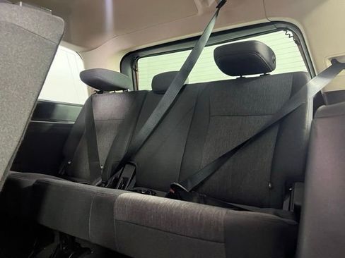 Used 2024 Ford Expedition XLT image 22