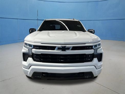 Used 2025 Chevrolet Silverado 1500 RST w/ Convenience Package II AWD/4WD image 4