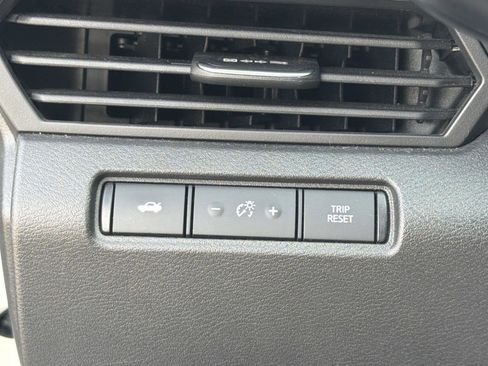 Used 2024 Nissan Altima 2.5 SR image 16