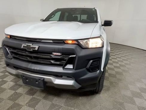 Used 2023 Chevrolet Colorado Trail Boss w/ Technology Package AWD/4WD image 12