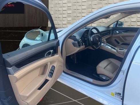 Used 2015 Porsche Panamera 4 AWD/4WD image 10