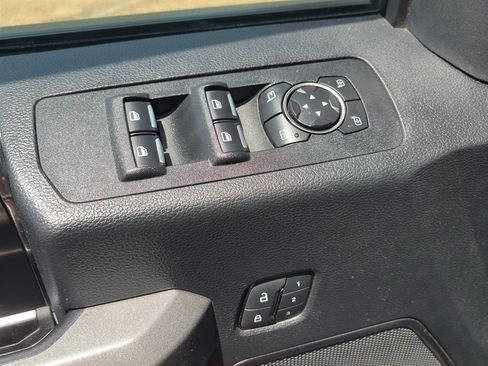 Used 2019 Ford F150 Raptor w/ Equipment Group 802A Luxury AWD/4WD image 26