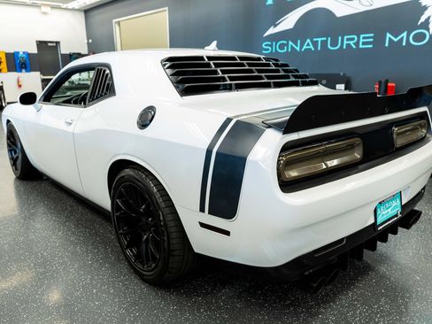 Used 2016 Dodge Challenger R/T Scat Pack RWD image 8
