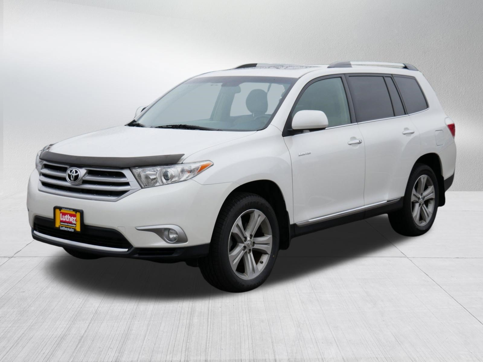 Used 2012 Toyota Highlander Limited w/ Tow Pkg AWD/4WD image 3