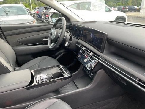 Used 2025 Hyundai Tucson Limited AWD/4WD image 7