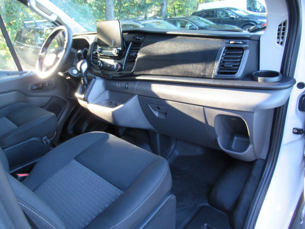 Used 2020 Ford Transit 150 Low Roof RWD image 19