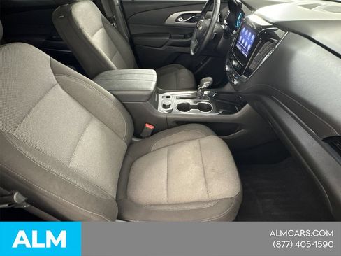 Used 2023 Chevrolet Traverse LT FWD image 17