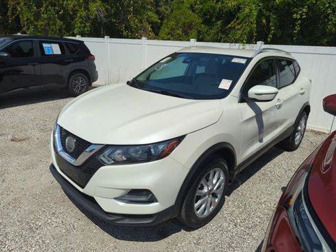 Certified 2020 Nissan Rogue Sport SV FWD image 3