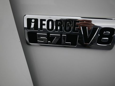 Used 2016 Toyota Tundra SR5 w/ SR5 Upgrade Package image 14