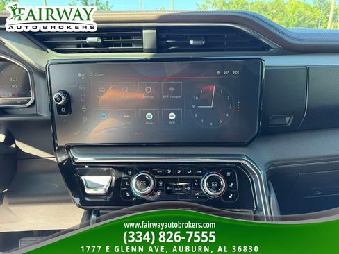 Used 2024 GMC Sierra 1500 Denali w/ Denali Reserve Package AWD/4WD image 22