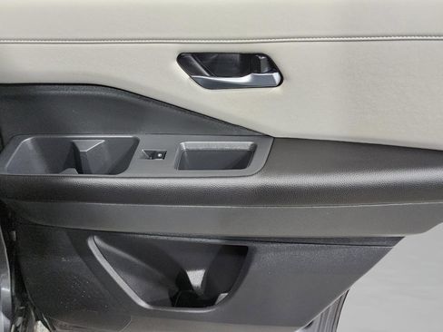 Used 2024 Nissan Pathfinder SL w/ SL Premium Package image 40