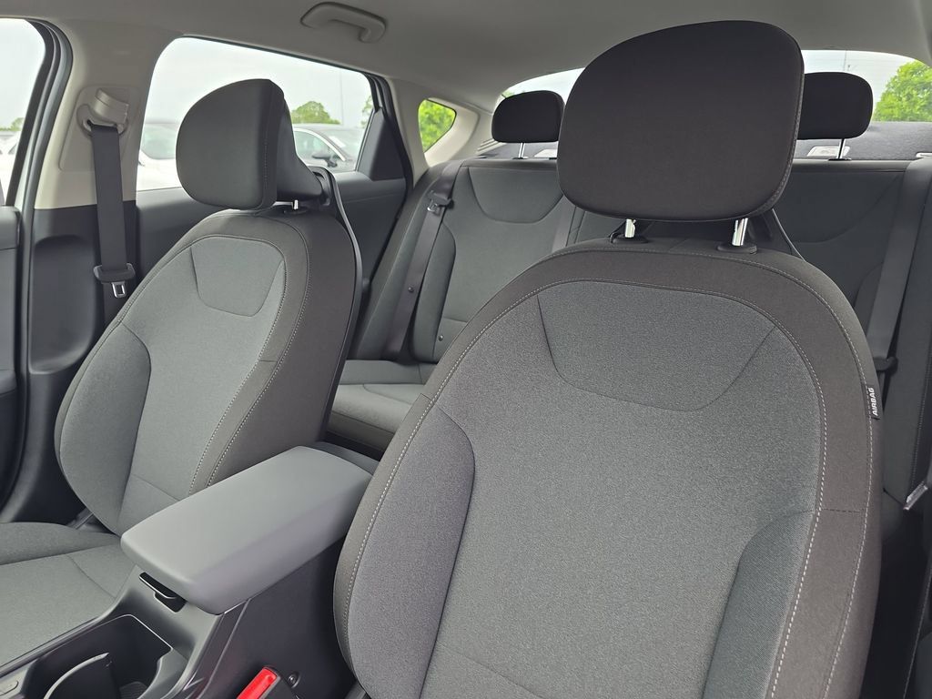 New 2026 Kia K4 FWD image 21