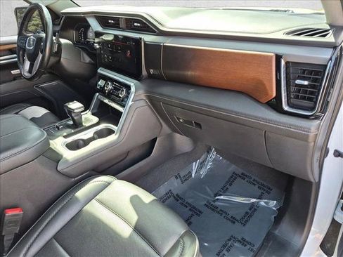 Used 2023 GMC Sierra 1500 Denali w/ Technology Package AWD/4WD image 23