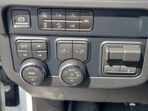 New 2026 Chevrolet Tahoe RST AWD/4WD image 25
