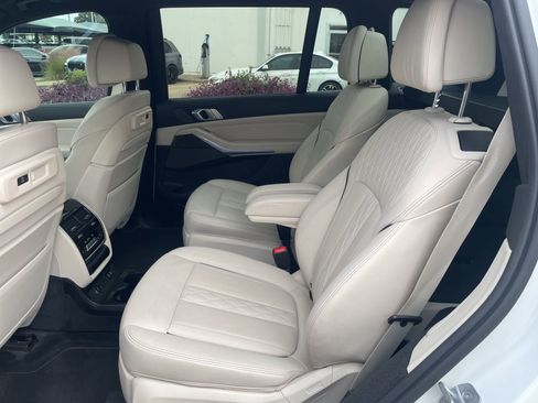 Certified 2022 BMW X7 M50i image 10