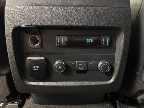 Used 2017 Ford Expedition Limited w/ Equipment Group 301A AWD/4WD image 23
