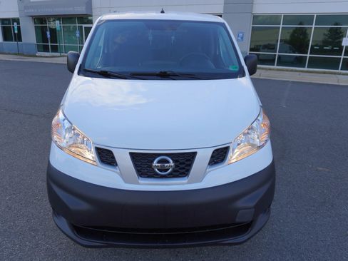 Used 2017 Nissan NV200 S w/ Cruise Control Package image 2