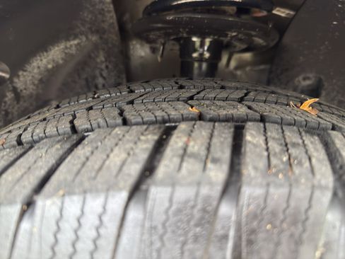 Used 2018 Ford Explorer Sport image 11